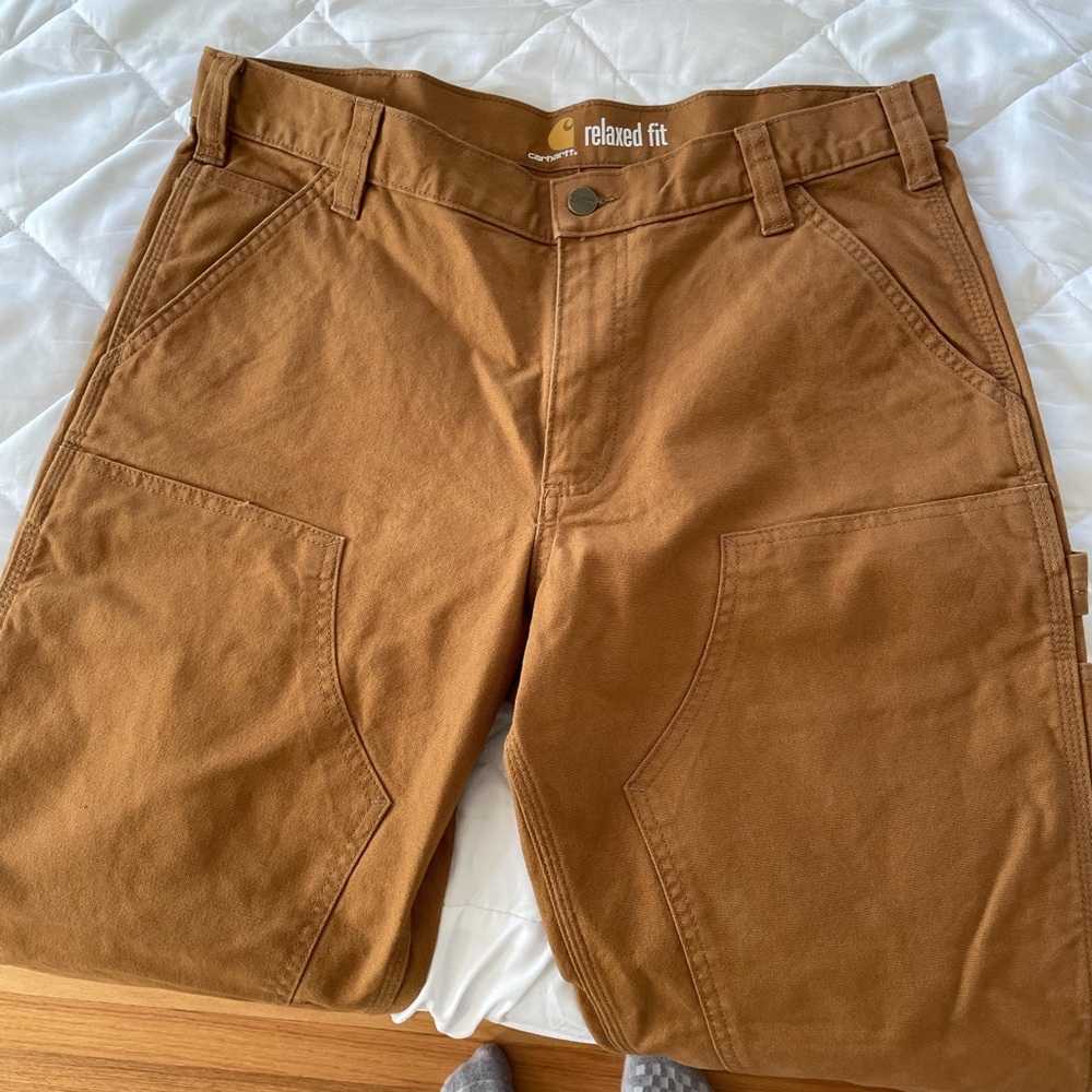 Men’s Carhartt pants 34x30 New with tags!